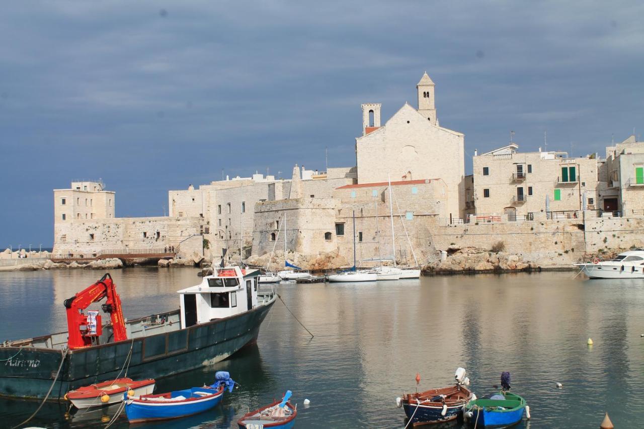 شقة Giovinazzo Historic Apulia Old Town Stone House With Private Patio المظهر الخارجي الصورة