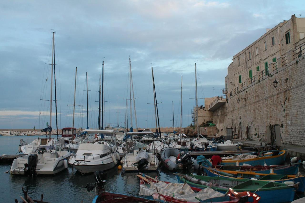 شقة Giovinazzo Historic Apulia Old Town Stone House With Private Patio المظهر الخارجي الصورة